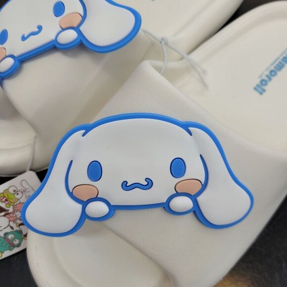 Brand New Sanrio Cinnamoroll Big Charm Slippers #001 Size: US 8.5 - Picture 3 of 10